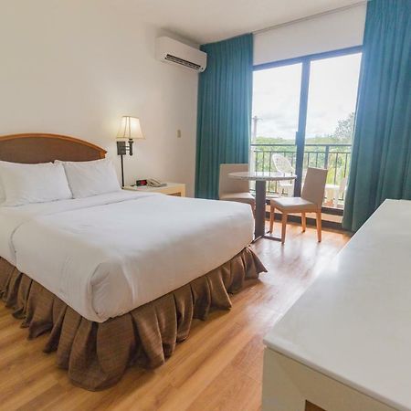 Surestay By Best Western Guam Airport Barrigada Exterior foto