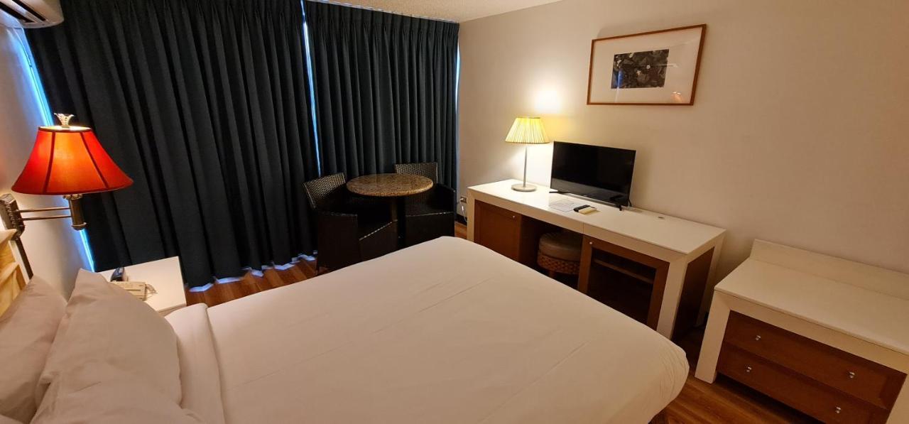 Surestay By Best Western Guam Airport Barrigada Exterior foto