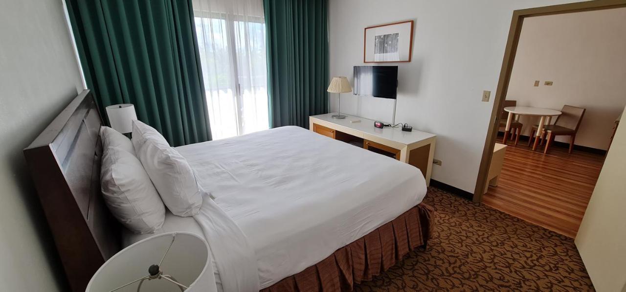 Surestay By Best Western Guam Airport Barrigada Exterior foto